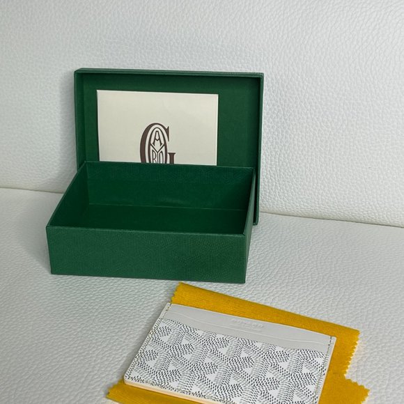 New Goyard SaintSulpice CardHolder- Elegant Rare White Canvas /Leather - Picture 10 of 10